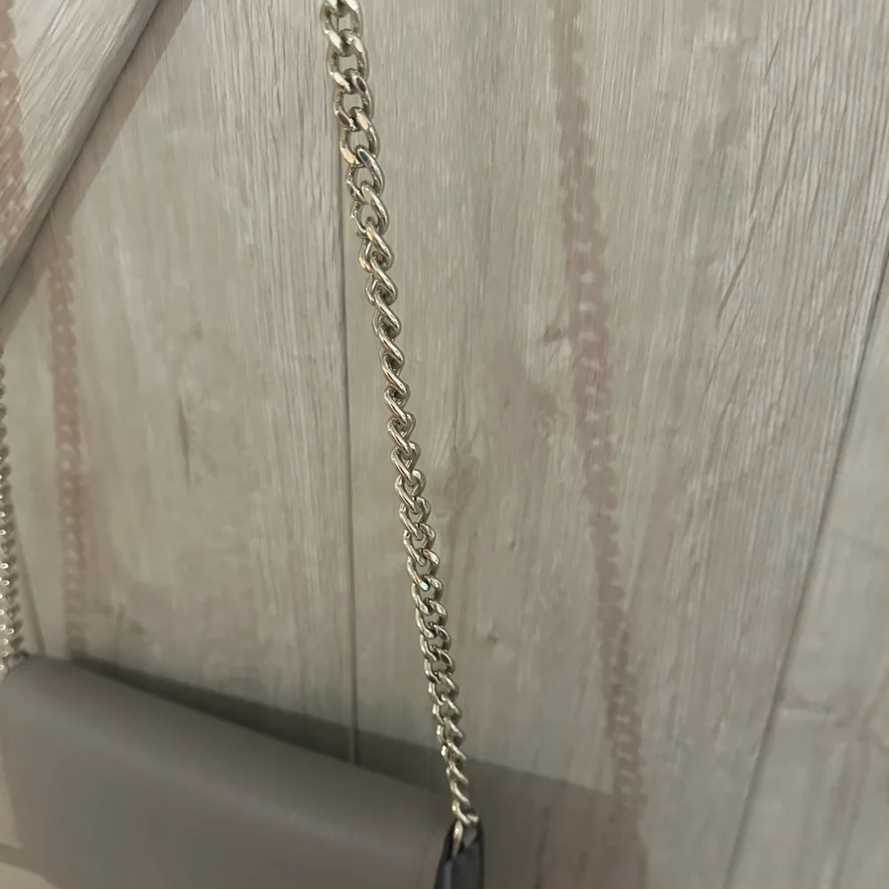 Kate Spade purse ♠️ - Picture 3 of 9